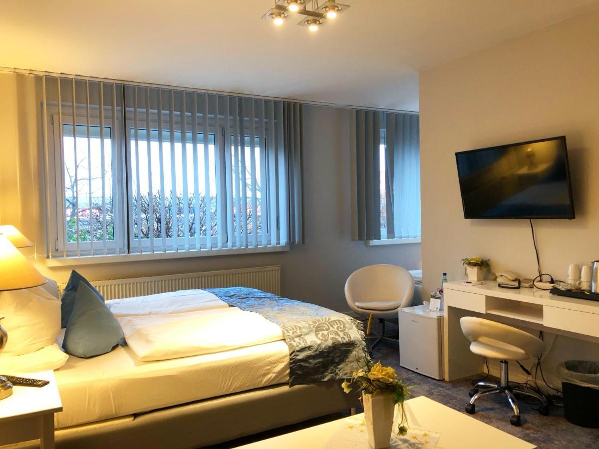Hotel Kristall ヴァイスヴァッサー エクステリア 写真
