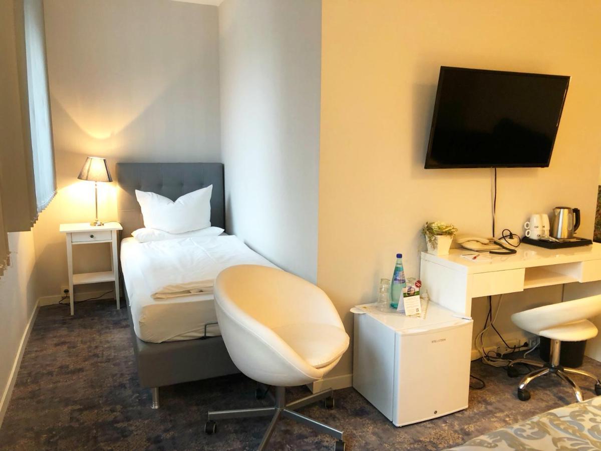 Hotel Kristall ヴァイスヴァッサー エクステリア 写真